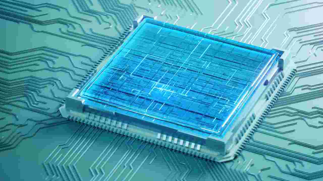 Los semiconductores impulsan al Nasdaq100 a nuevos máximos